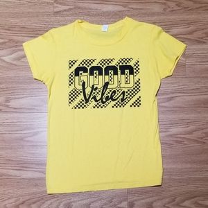 Rue21 Yellow 'Good Vibes' Short Sleeve Shirt